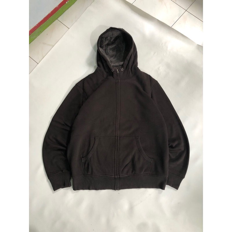 UNIQLO SHERPA HITAM