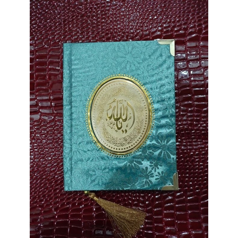 

buku Yasin dan tahlil (sudah termasuk data & photo alm)