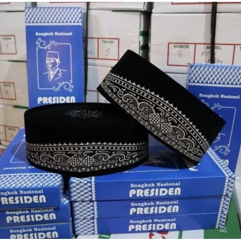 peci hitam sangkok hitam bludru motif batik