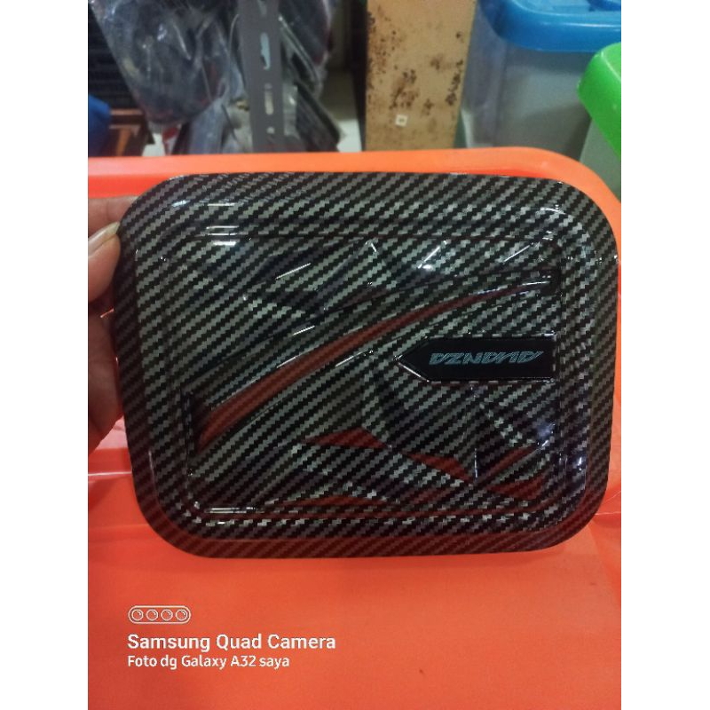 Tank cover Avanza lama 2005-2011 carbon glosy