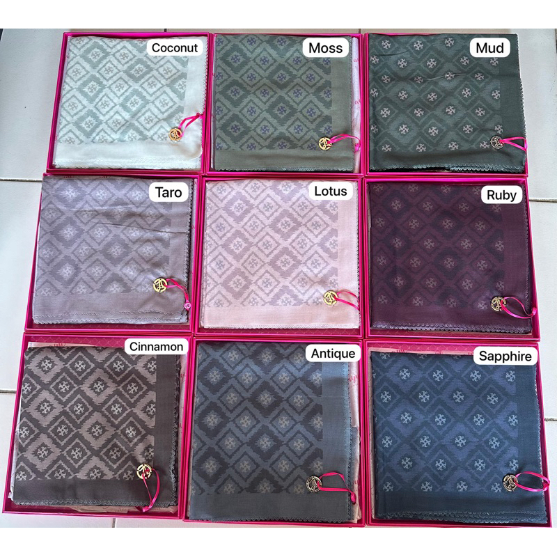 Hijab stylish/ Hijab motif/ kerudung/ kerudung motif/ The gagatas series dari ayu by ayu lestari