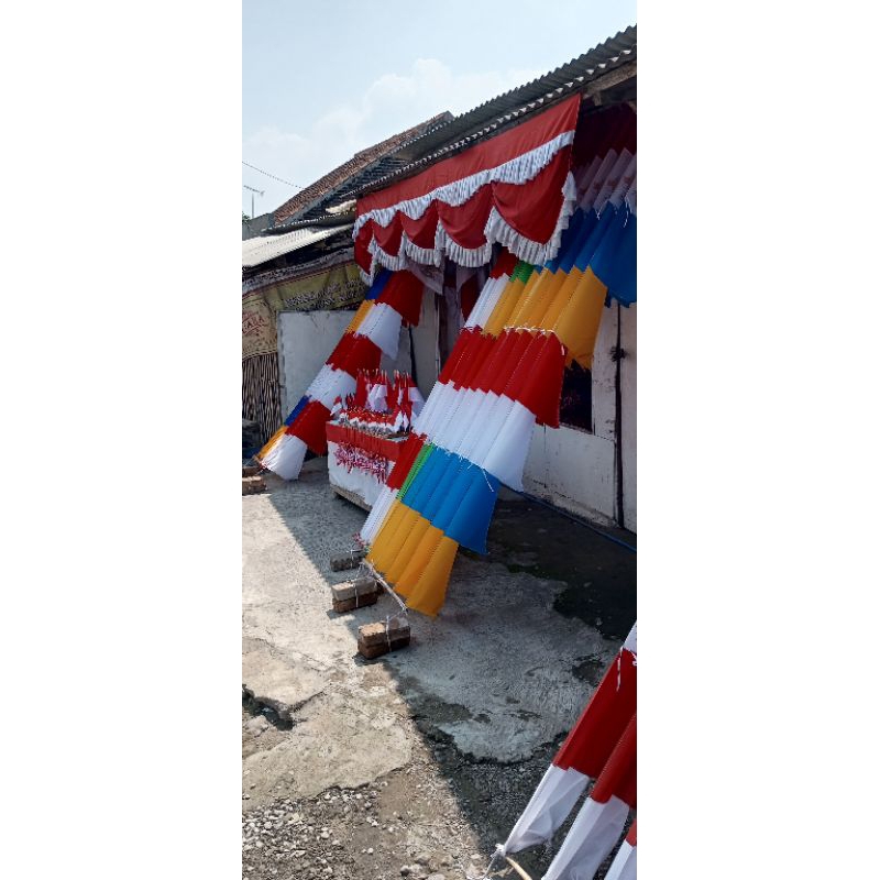 Umbul-umbul segitiga isi 20