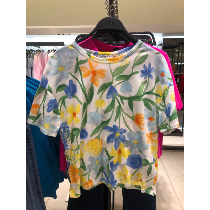 Zara T-shirt // kaos zara // zara print t-shirt