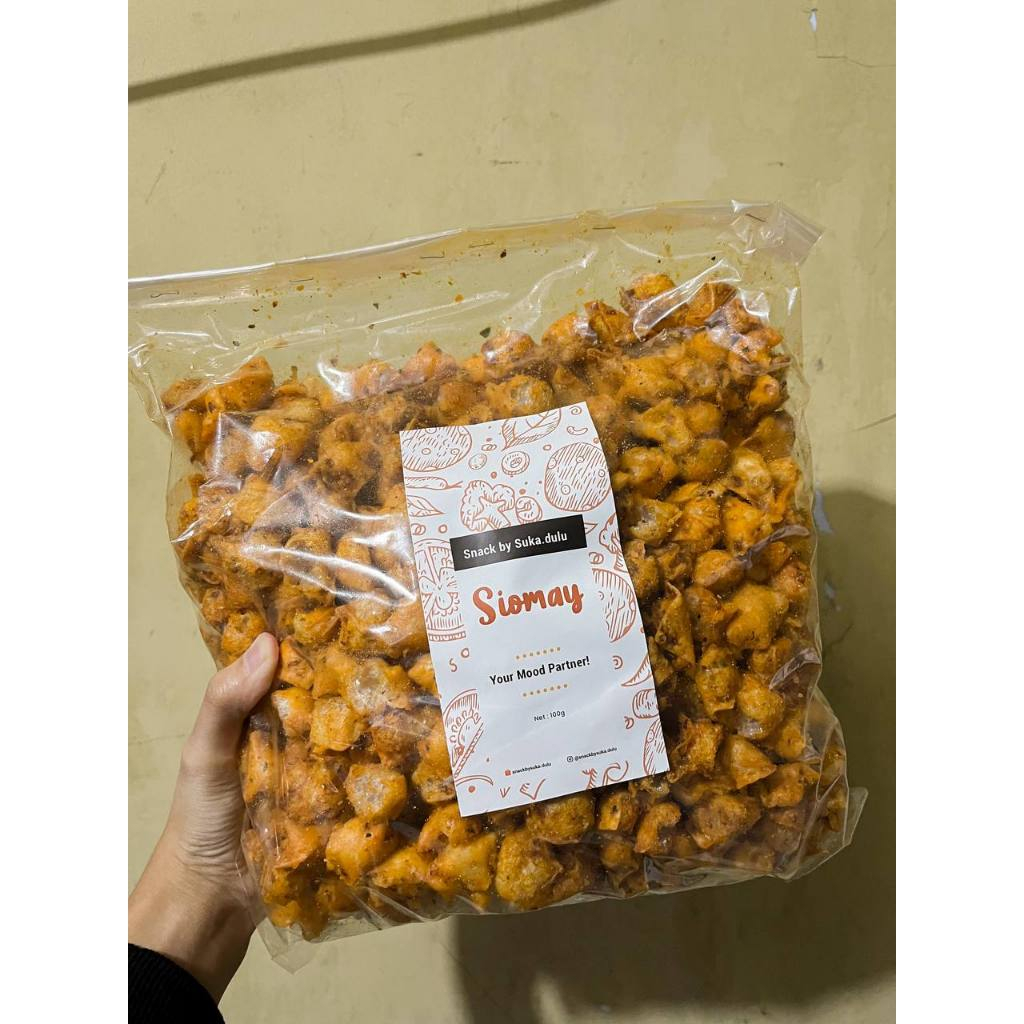 

SIOMAY KERING/SIOMAY MINI PEDAS DAUN JERUK 250G, snack by suka.dulu