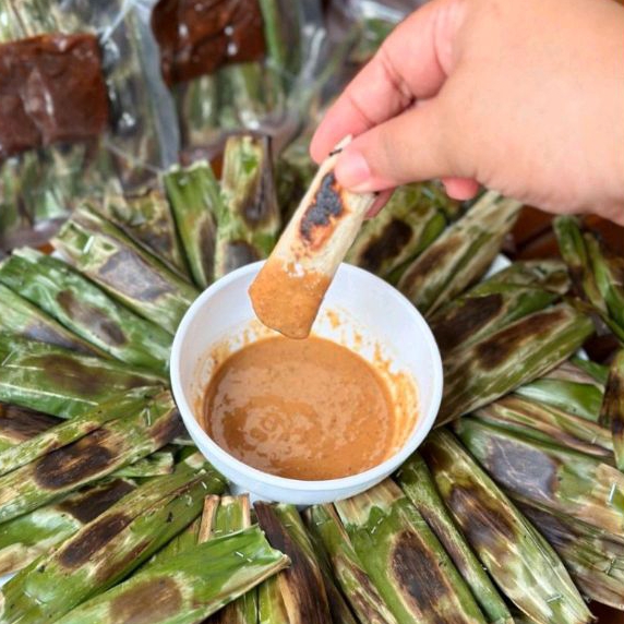 

Otak Otak Bakar - Otak Otak Ikan - Otak Otak Bakar Frozen - Otak Otak Ikan Frozen (1 Kemasan Isi 10)