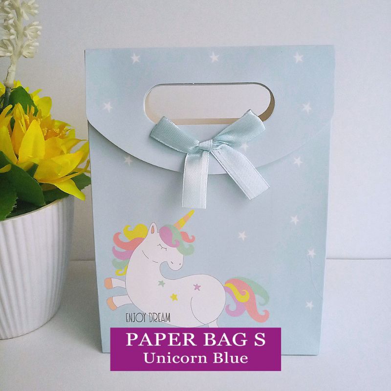 

Paper Bag Unicorn blue ukuran S