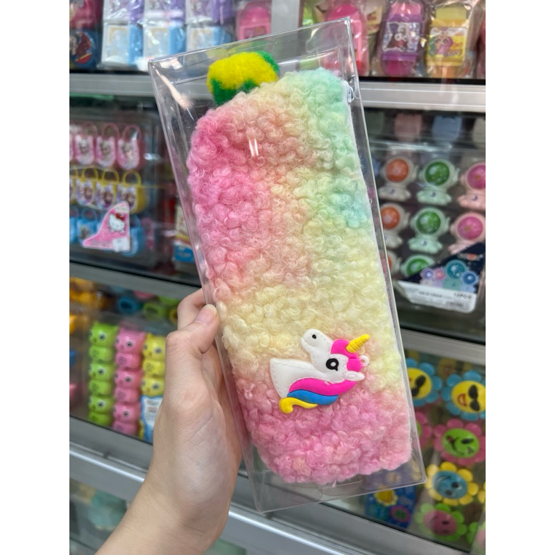 

1pc - Tempat Pensil Bulu Rainbow Unicorn
