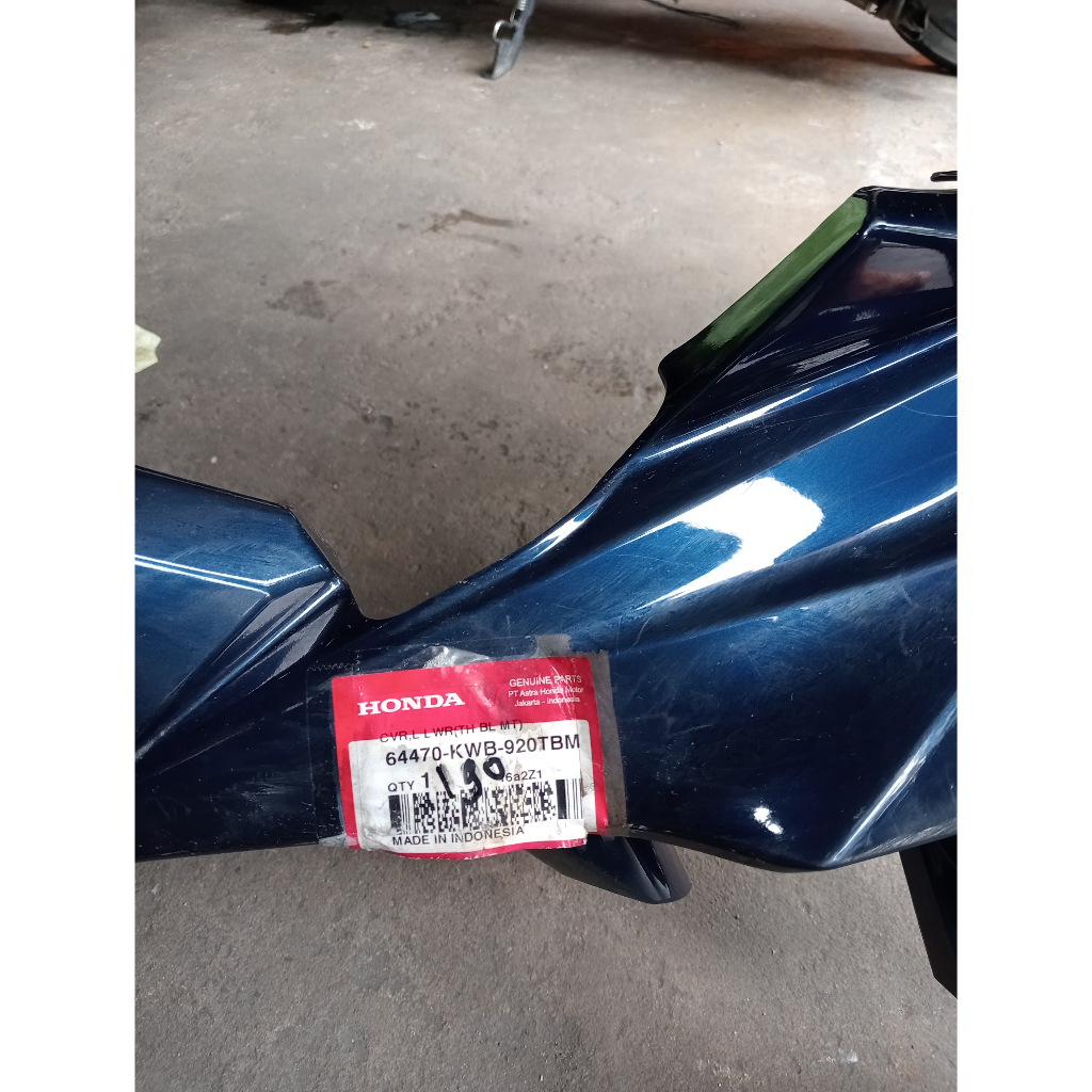 COVER SAYAP KIRI BLADE BIRU METALIK 64470-KWB-920TBM