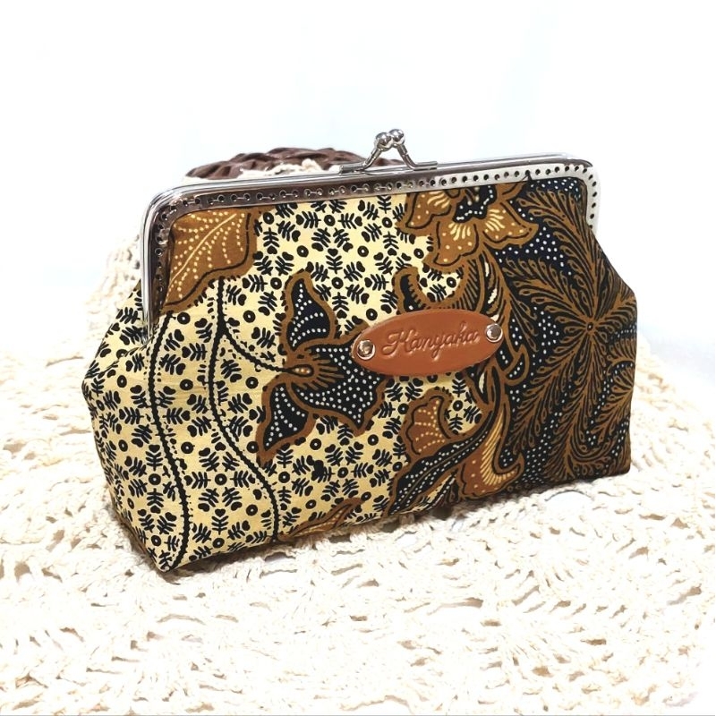 Dompet Kosmetik Batik/Dompet Behel/Dompet Behel Batik