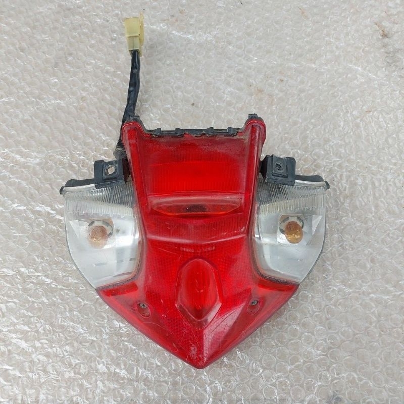 Stoplamp Lampu Belakang YAMAHA VEGA FORCE FI INJEKSI original