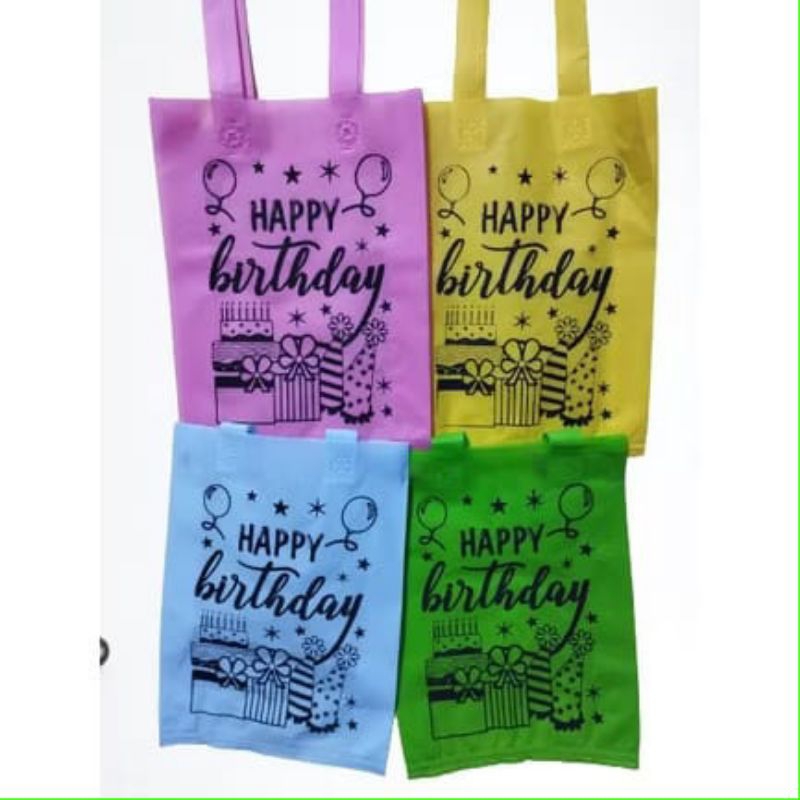 

1 lusin 12 pcs Tas Goodie bag ukuran 25X35X8 range 65 Tas karakter happy birthday