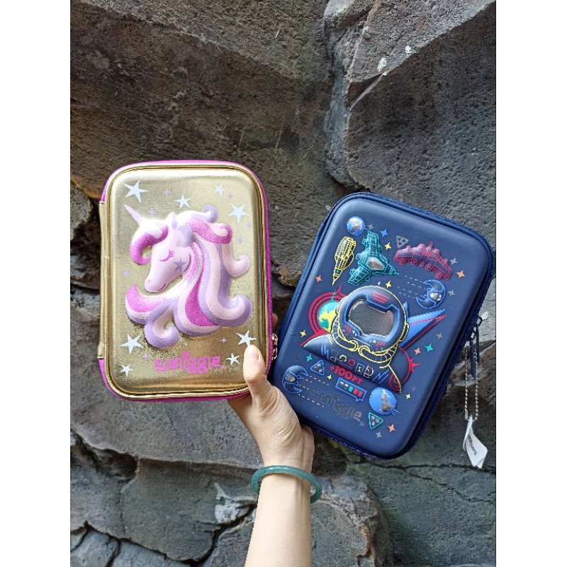 

NEW SALE pencil case Smiggle hardtop kotak pensil