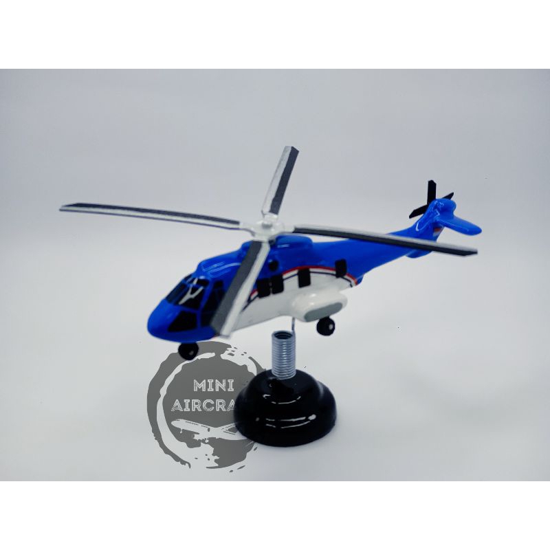 Miniatur Pesawat Helikopter super puma putih biru