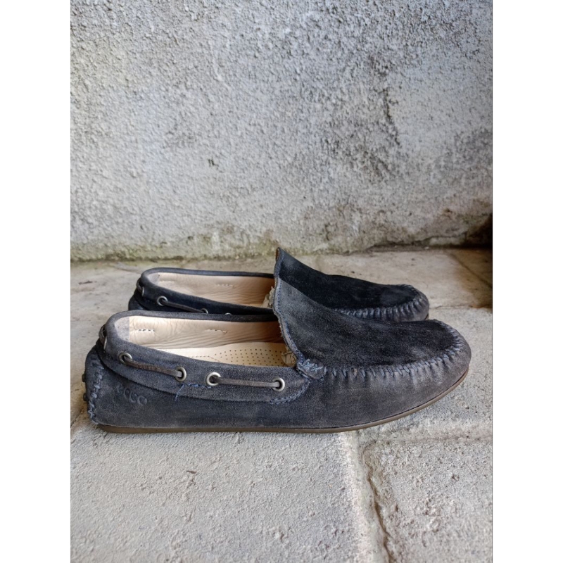 Sepatu ECCO Loafer Slip on Suede size 40