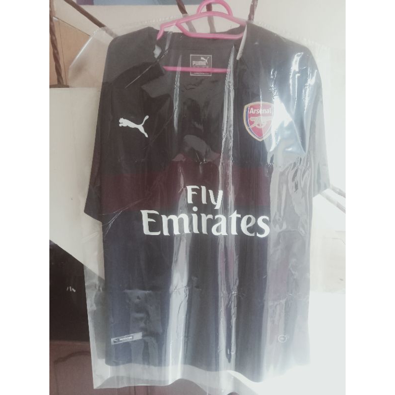 Arsenal 18/19 Away