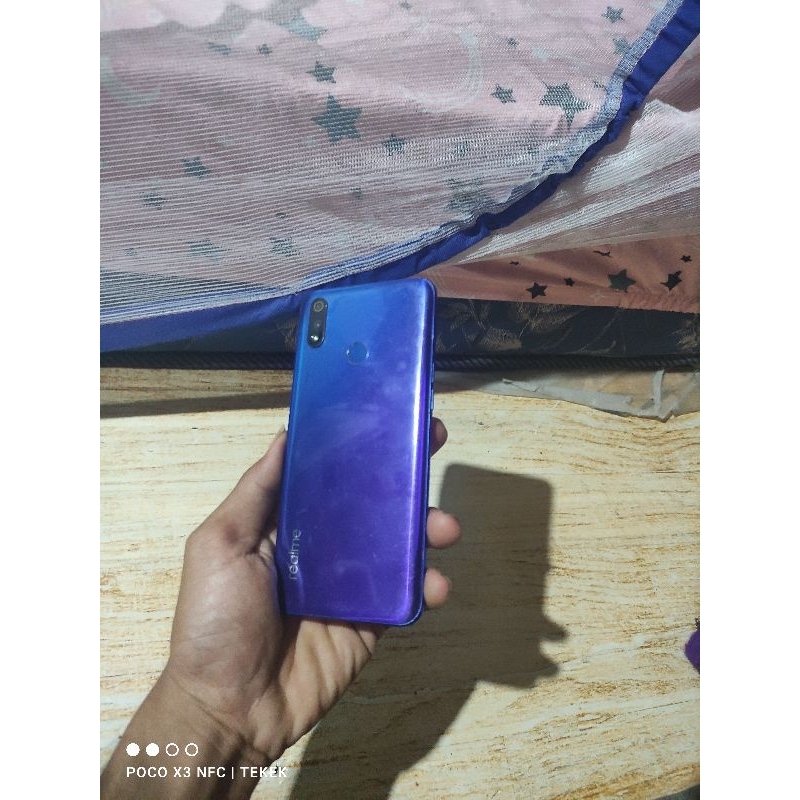 realme 3 pro ram 4/64