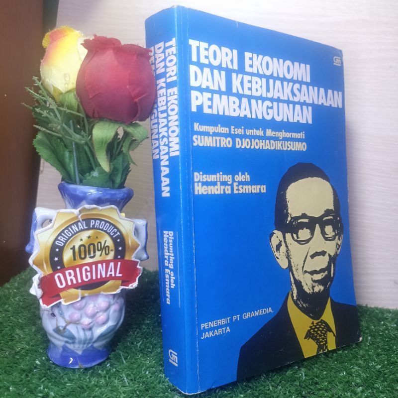 Teori ekonomi dan kebijaksanaan pembangunan