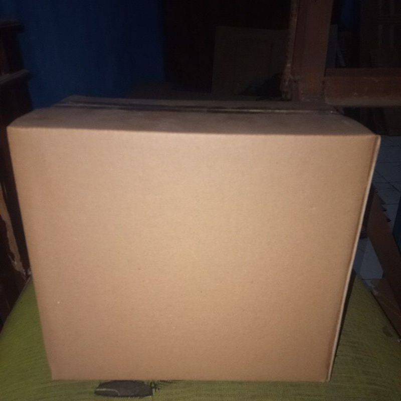 

kardus packing ukuran 35×20,4×25,7cm