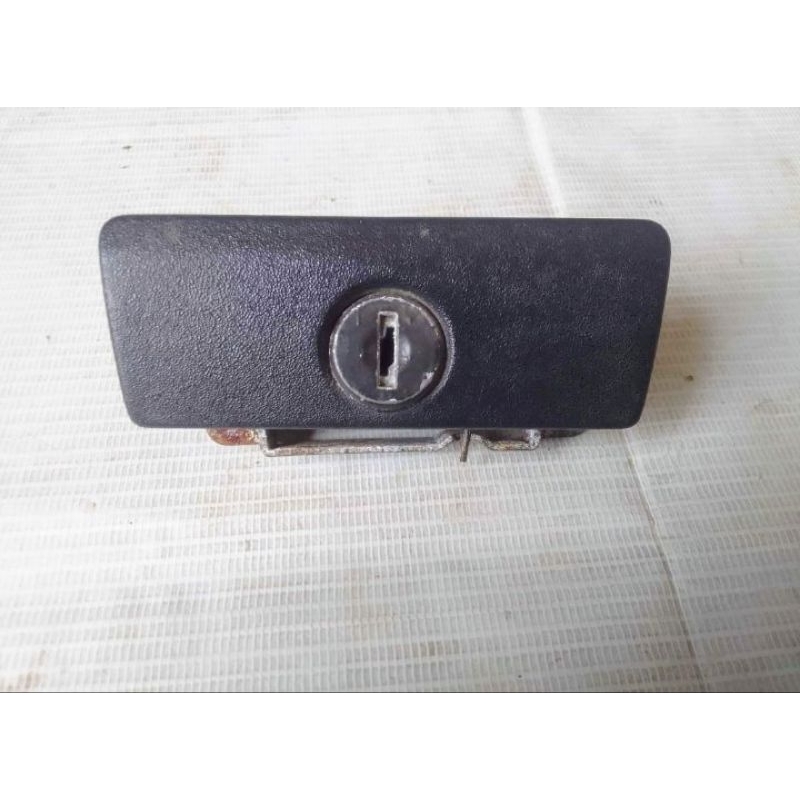 handle kunci laci BMW e30