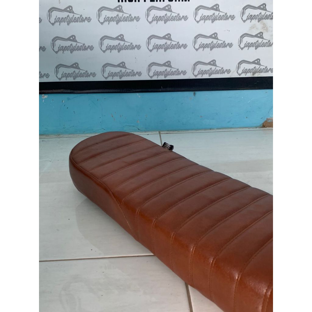 Jok Sadel Custom Kawasaki W175