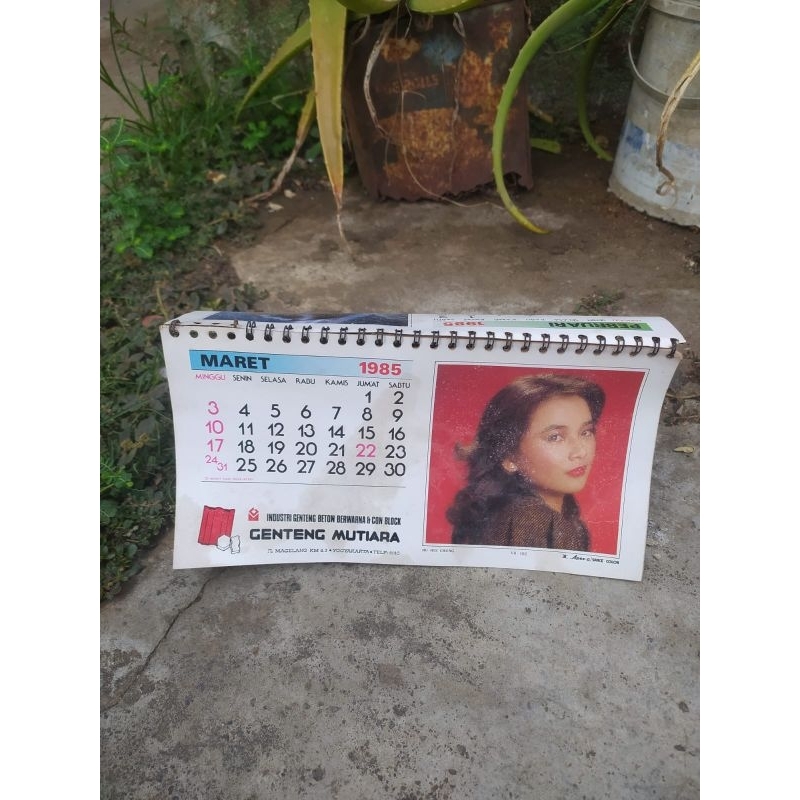 KALENDER MEJA JADUL TAHUN 1985 ( KOLEKSI BARANG JADUL )