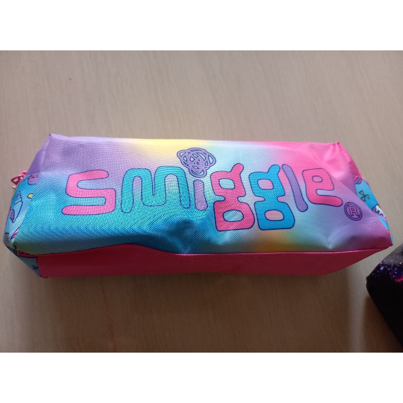 

ORIGINAL NEW pencil case smiggle new original satuan girl black pink baru kotak pensil