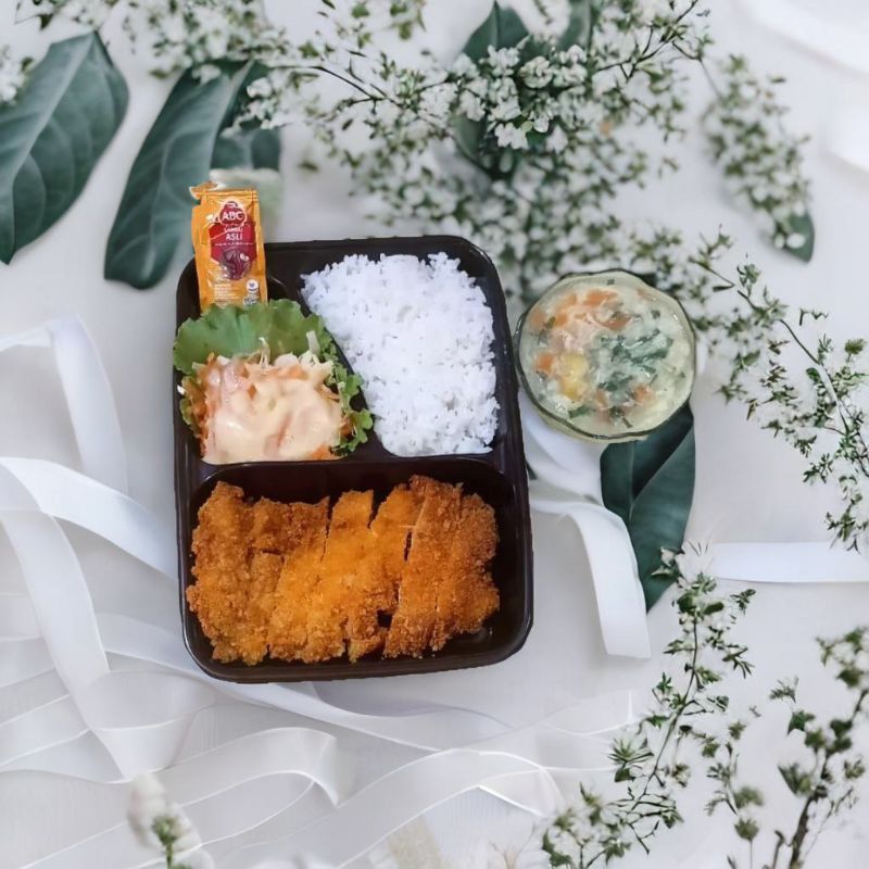 

[ HALAL ] Chicken Katsu Bento Rice Set Nasi Ayam Katsu Paket Sup Jagung Salad