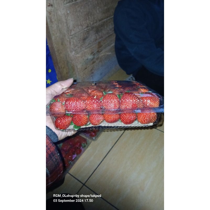 

strawberry frres jumbo