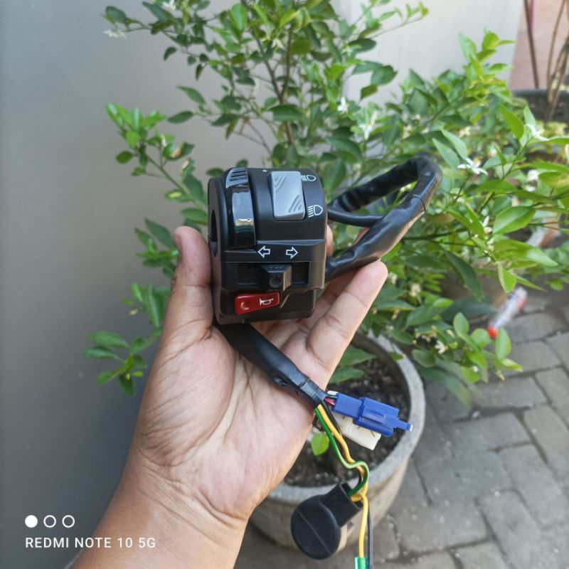 HOLDER KIRI VIXION ORIGINAL LOSPACK HOLDER YAMAHA VIXION KODE MINDA