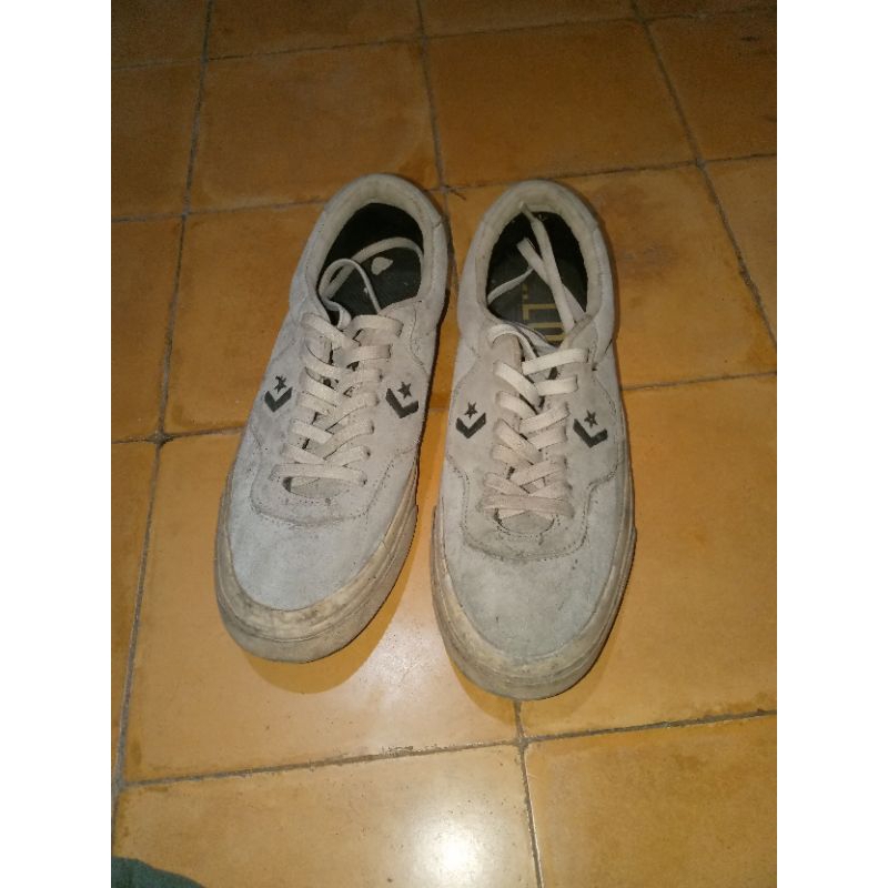 Converse Louie Lopez Second