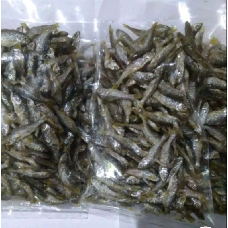 

Ikan Bilih Goreng Asli Danau Singkarak