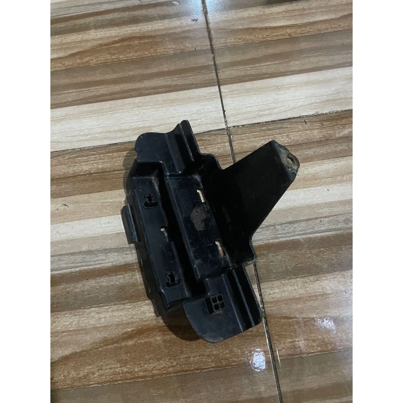 tutup aki dalam Honda Blade dobel dis, Revo injeksi l