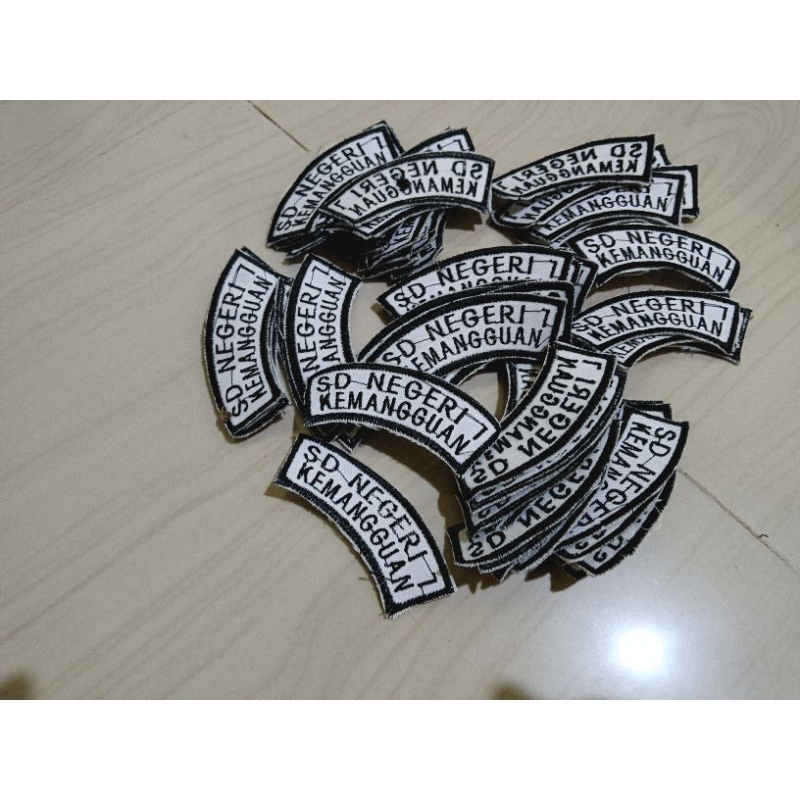 

Bordir identitas Sekolah