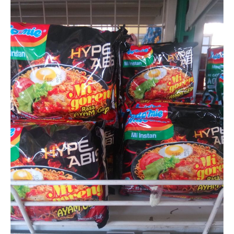 

indomie ayam geprek