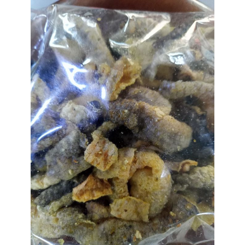 

KRUPUK KULIT IKAN SALMON KRIPIK IKAN GURIH