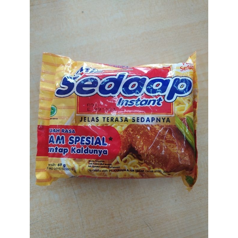 

MIE SEDAAP AYAM SPESIAL READY