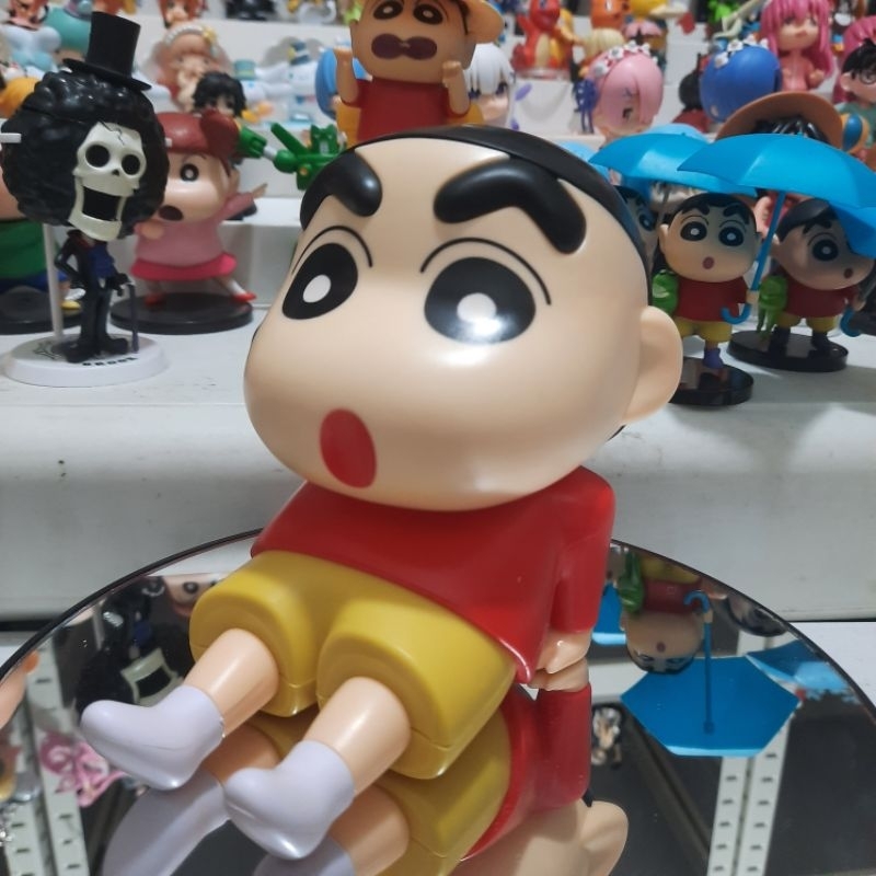 shinchan mainan crayon shinchan  figure