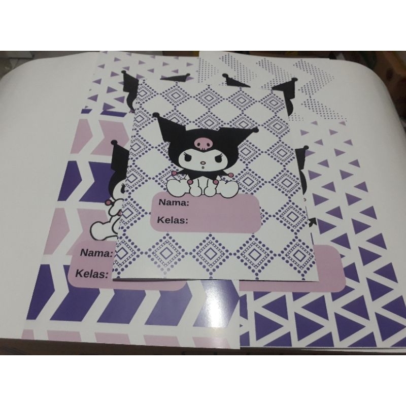 

Sampul Buku Kuromi, Sampul Buku Kucing