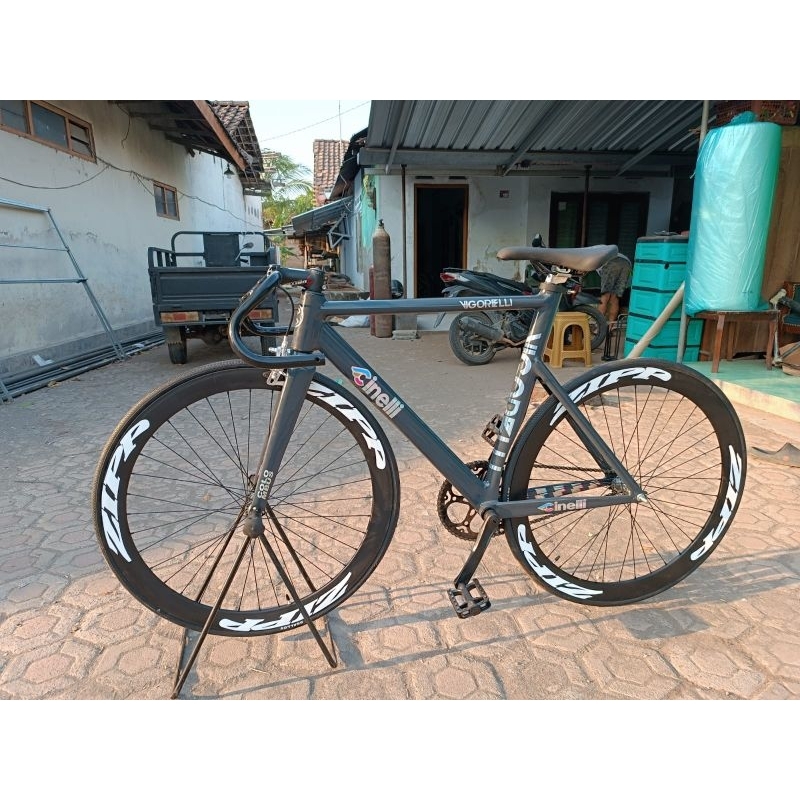 Fixie Cinelli Vigorelli Shark Murah Meriah siap pakai