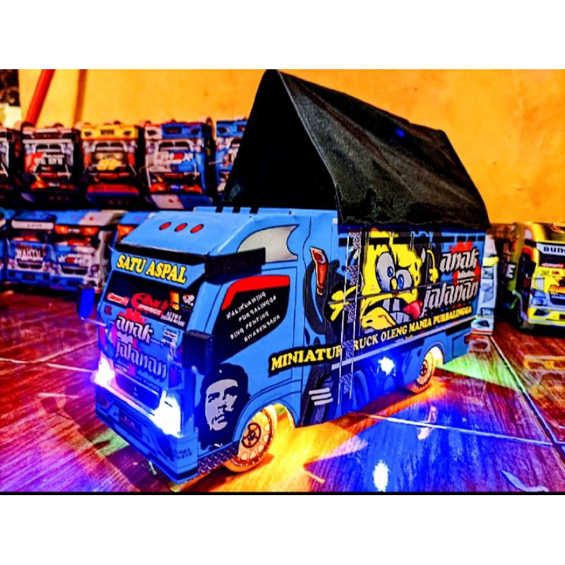 Miniatur truk oleng/Miniatur truk oleng kayu/Miniatur truk oleng remot control/Miniatur truk remot c