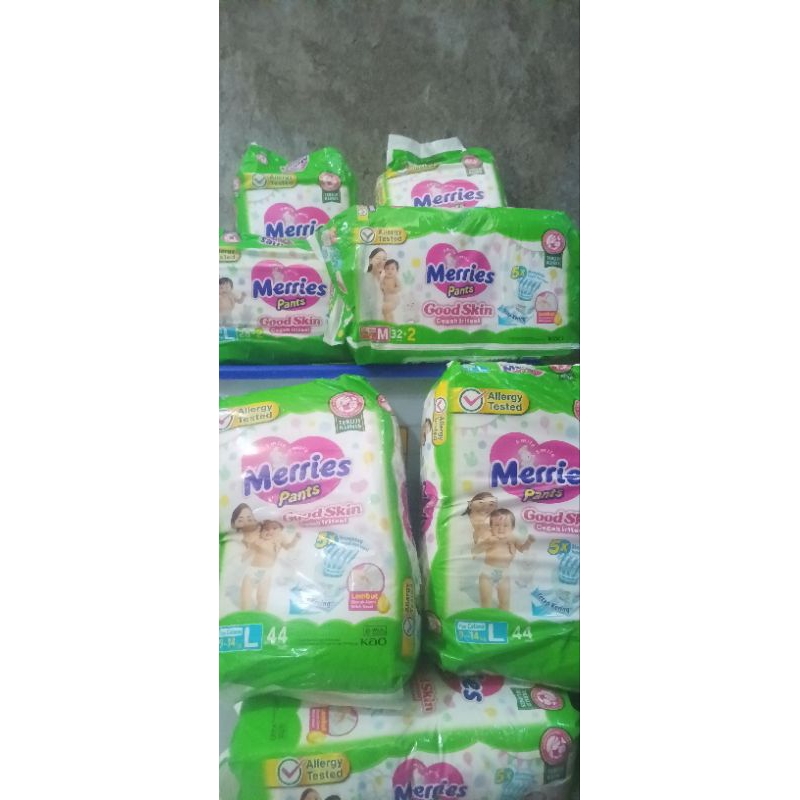 Merries pants good skin semua ukuran S M L XL XXL XXXL  dan isi pcs popok celana bayi lembut berkual