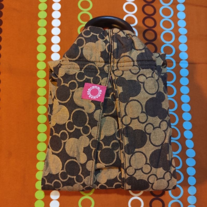 Preloved Mamaway ring sling carrier Mickey
