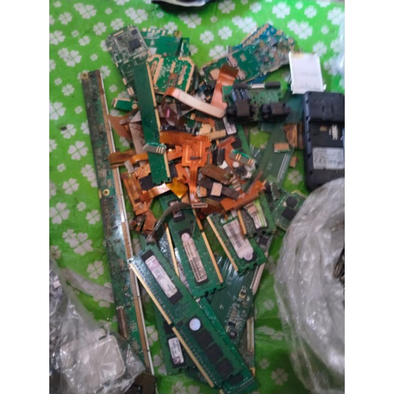 limbah elektronik