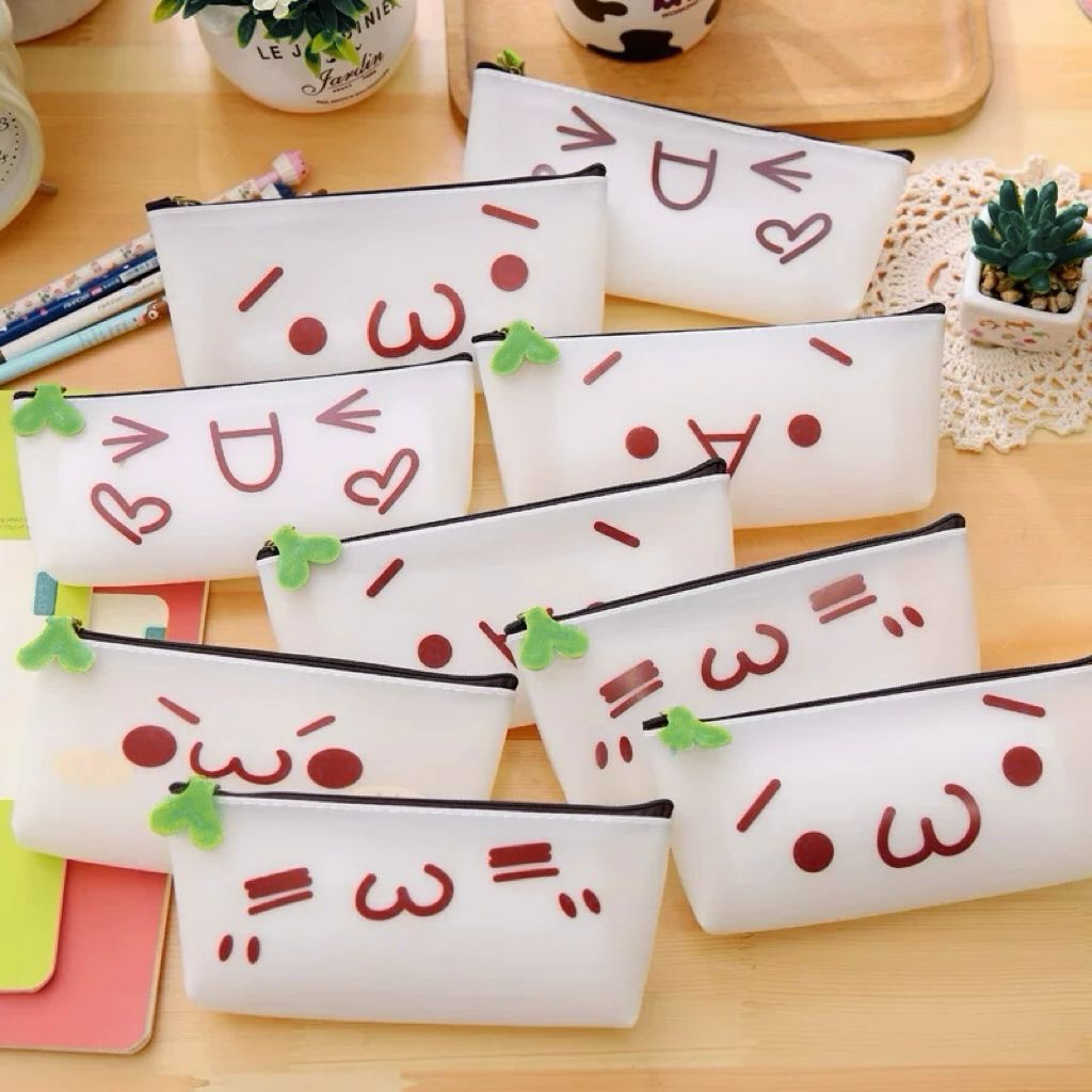 

DOMPET FACE IMUT SERBAGUNA/TEMPAT PENSIL/TEMPAT UANG/DOMPET DOVE SHY
