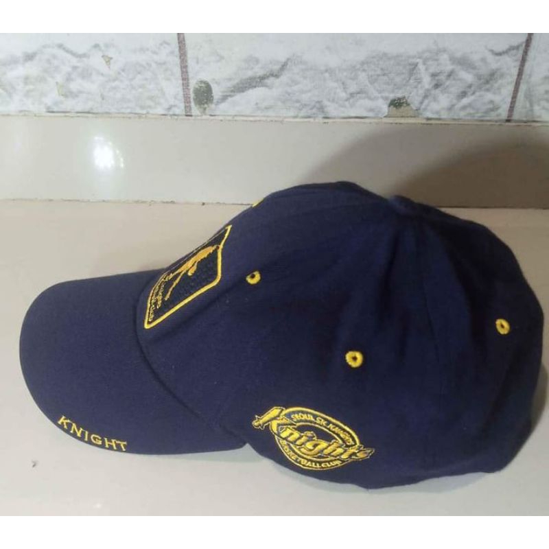 topi basket knights