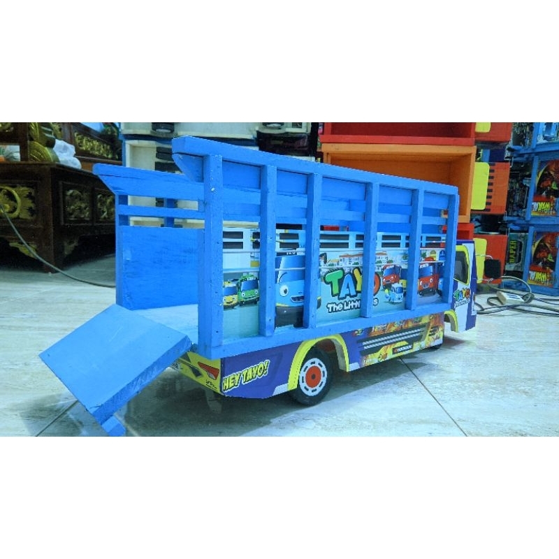 miniatur truk kayu jumbo/truk kayu jumbo/truk oleng