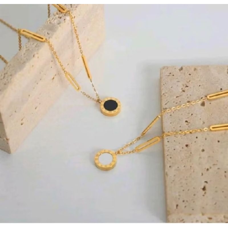 [cod]kalung titanium wanita liontin clover bulat hitam