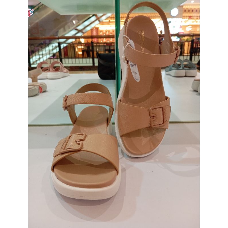 bata comfit sendal sepatu wanita