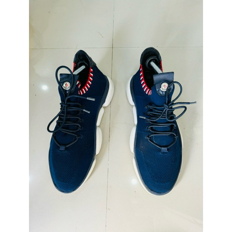 Sepatu Moncler Sport Size 44