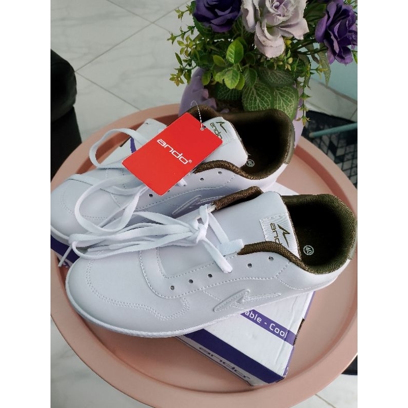 Preloved New Tag sepatu Ando wanita